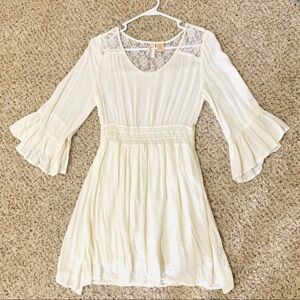TRUE DESTINY Bohemian Bell Sleeve lace Beige mini Dress women’s size XS